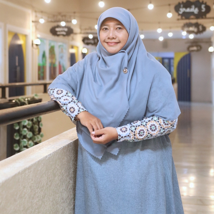 Rachma Dewi Pitaloka, S. P., S. Pd.